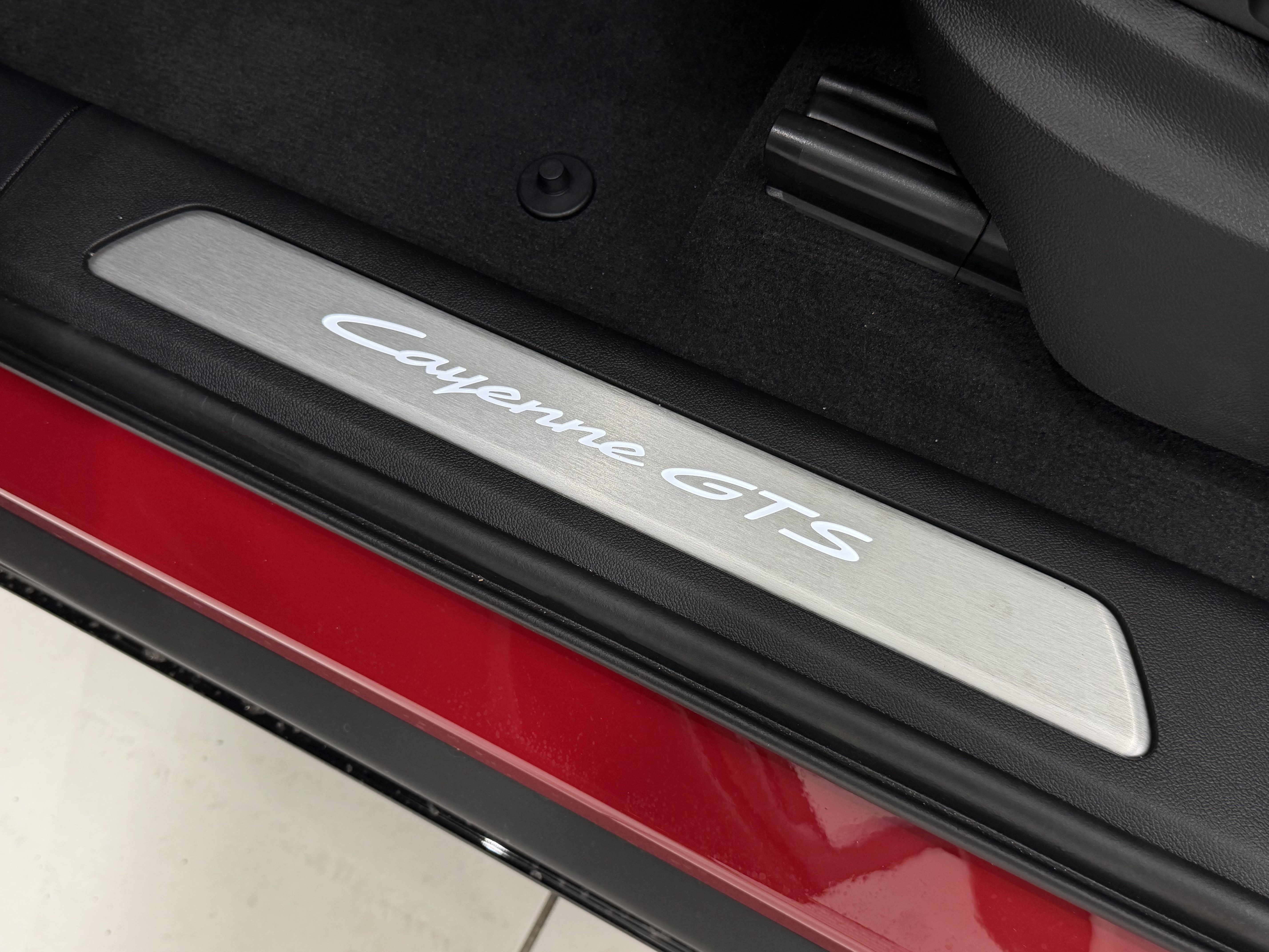 New 2026 Porsche Cayenne GTS AWD/4WD image 34