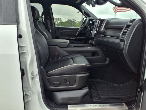 Used 2024 RAM 2500 Limited AWD/4WD image 7