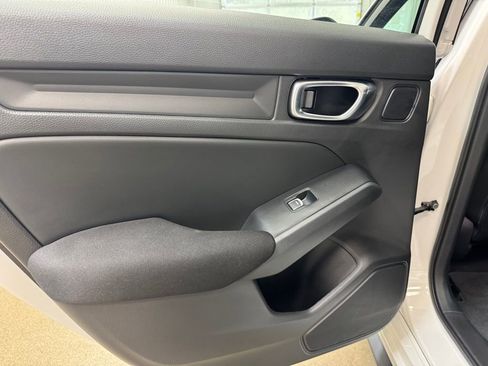 Used 2025 Honda Civic Sport image 14