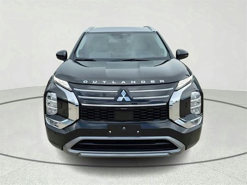 New 2025 Mitsubishi Outlander SEL image 2