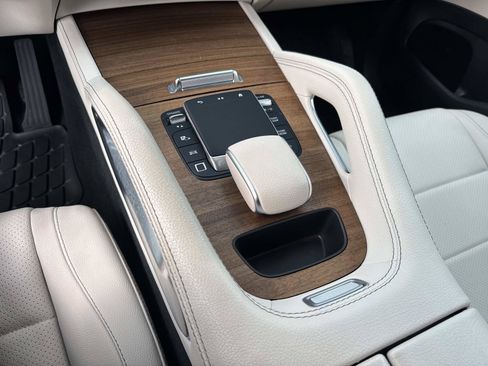 Certified 2025 Mercedes-Benz GLE 350 4MATIC image 27