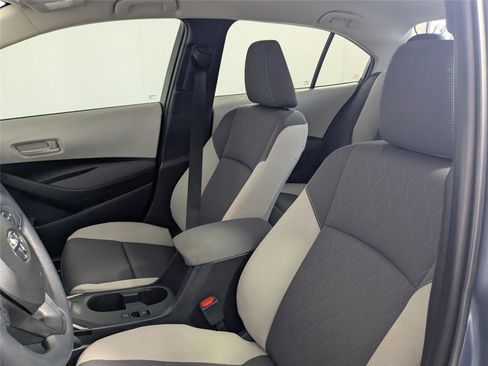 Used 2024 Toyota Corolla LE w/ LE Convenience Package image 11