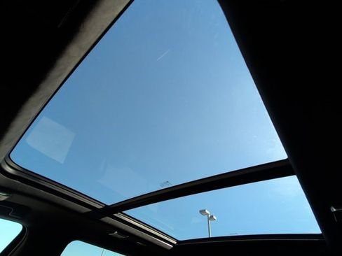 Certified 2023 Cadillac Escalade Sport Platinum w/ LPO, ONYX Package image 5