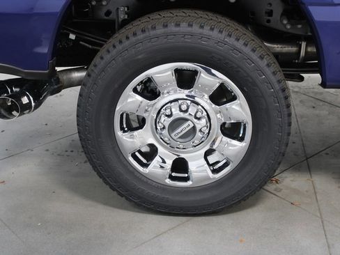 New 2026 Ford F250 Lariat w/ Chrome Package image 16