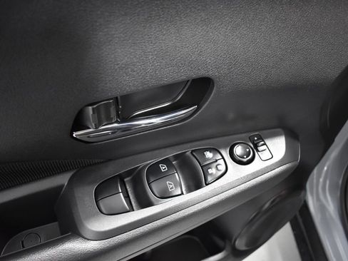 Certified 2023 Nissan Kicks SV image 15