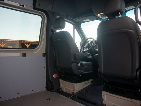 New 2025 Mercedes-Benz Sprinter 2500 image 35