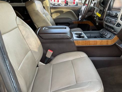 Used 2015 GMC Sierra 1500 SLT w/ SLT Crew Cab Value Package image 18