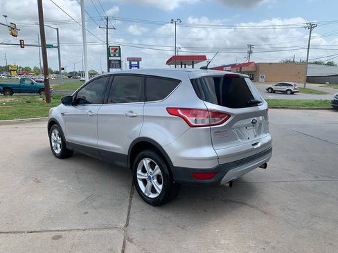 Used 2013 Ford Escape SE FWD image 5