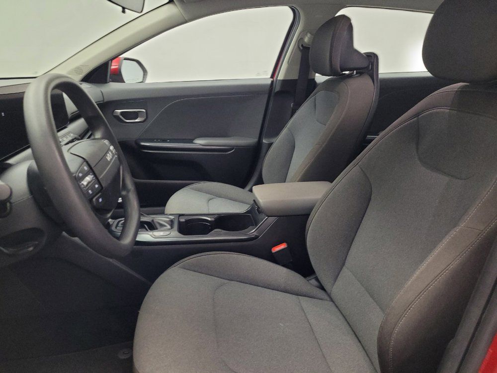 Used 2025 Kia K4 FWD image 17
