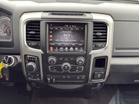 Used 2016 RAM 1500 Big Horn image 27