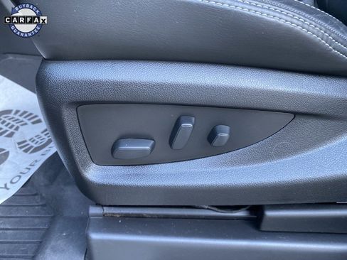 Used 2020 GMC Yukon Denali w/ Denali Premium Package image 28