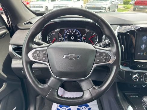 Certified 2022 Chevrolet Traverse Premier w/ Redline Edition AWD/4WD image 18