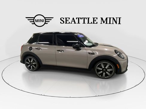 Used 2022 MINI Cooper S w/ Premium Package FWD image 13