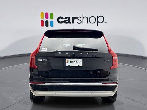 Used 2022 Volvo XC90 T6 Inscription w/ Climate Package image 4
