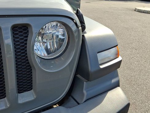 Used 2023 Jeep Wrangler Sport AWD/4WD image 11