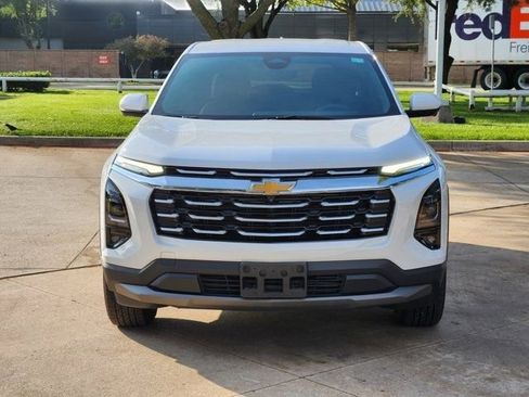 Used 2025 Chevrolet Equinox LT w/ Safety and Technology Package image 10