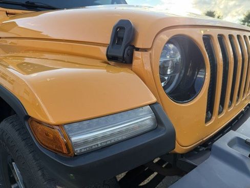Certified 2021 Jeep Wrangler Unlimited Sahara image 10
