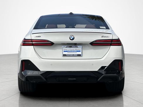 New 2027 BMW 530i xDrive w/ M Sport Package AWD/4WD image 4