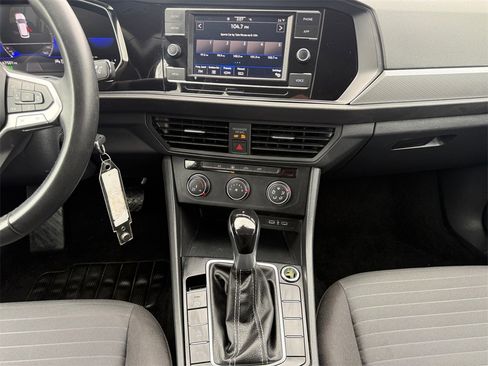 Used 2024 Volkswagen Jetta S image 11