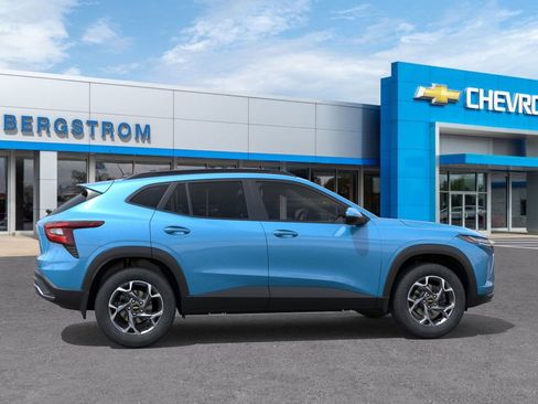 New 2026 Chevrolet Trax LT image 5