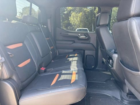 Used 2023 GMC Sierra 1500 AT4 w/ AT4 Preferred Package AWD/4WD image 16