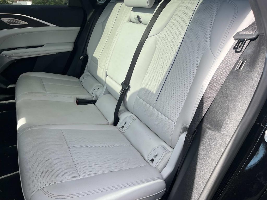 Certified 2024 Cadillac Lyriq Sport RWD image 22