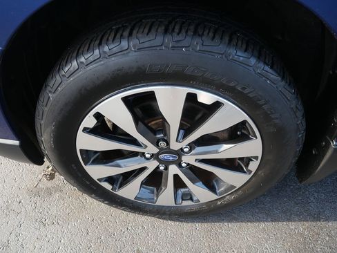 Used 2017 Subaru Outback 2.5i Limited image 30