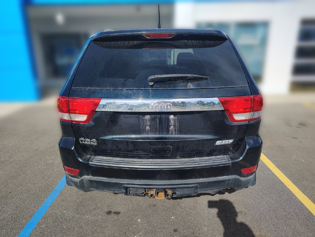 Used 2012 Jeep Grand Cherokee Laredo w/ Laredo E Group AWD/4WD image 8