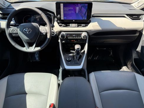Used 2023 Toyota RAV4 XLE Premium AWD/4WD image 25