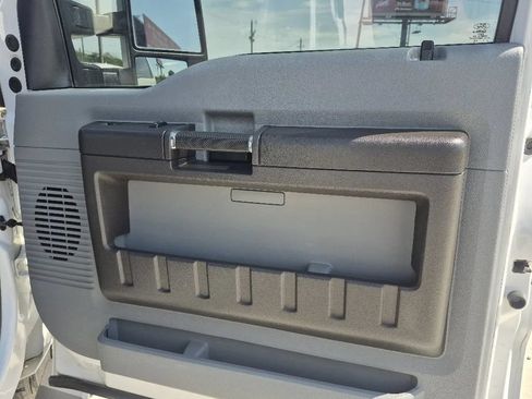 Used 2015 Ford F250 XL w/ XL Appearance Package RWD image 18