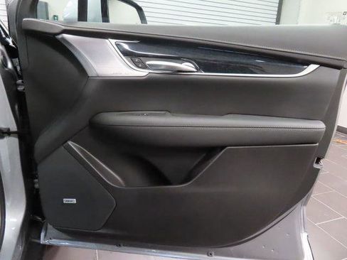 New 2026 Cadillac XT5 Premium Luxury image 13