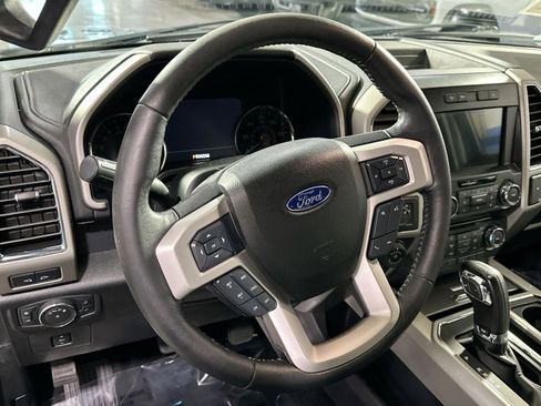 Used 2017 Ford F150 Lariat image 18