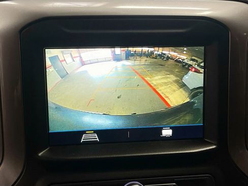 Used 2019 Chevrolet Silverado 1500 Custom w/ Custom Value Package image 14