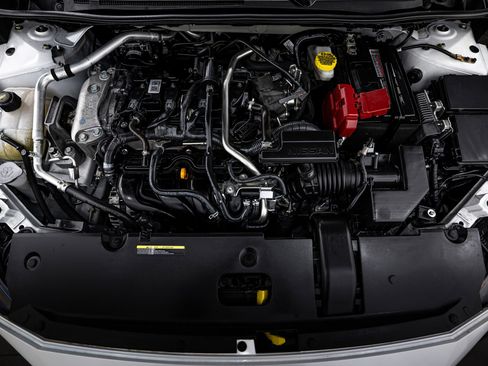 Used 2024 Nissan Sentra SR w/ SR Premium Package image 19