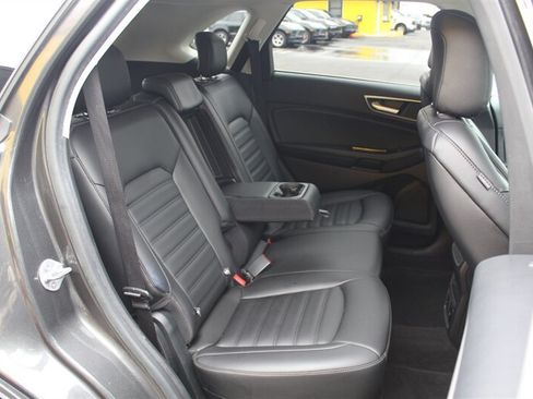 Used 2020 Ford Edge SEL w/ Convenience Package AWD/4WD image 16