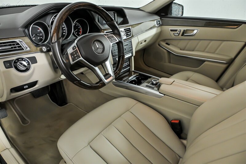 Used 2016 Mercedes-Benz E 350 4MATIC Wagon w/ Premium Package image 18