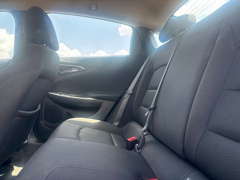 Used 2025 Chevrolet Malibu LS FWD image 34