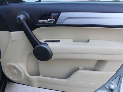 Used 2011 Honda CR-V LX image 19