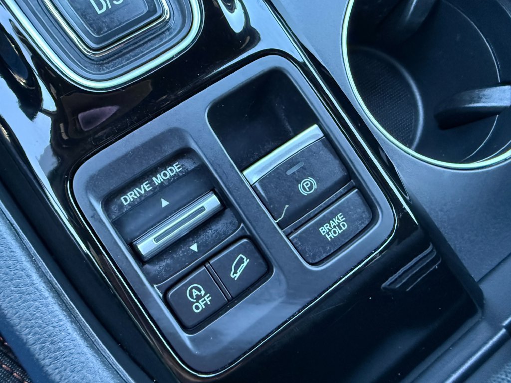 Certified 2025 Honda Pilot Sport image 22