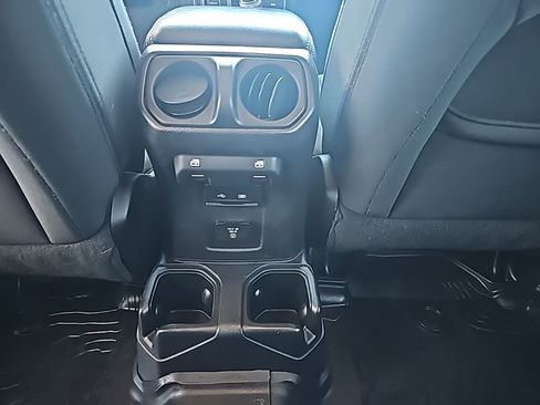 Used 2019 Jeep Wrangler Unlimited Sahara w/ Cold Weather Group AWD/4WD image 13