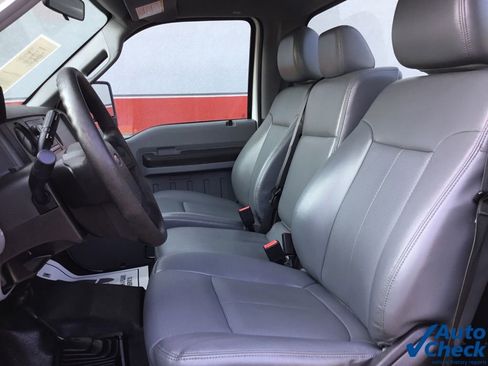 Used 2015 Ford F250 XL w/ Snow Plow Prep Package image 34