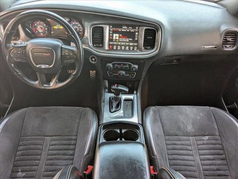 Used 2017 Dodge Charger R/T RWD image 19