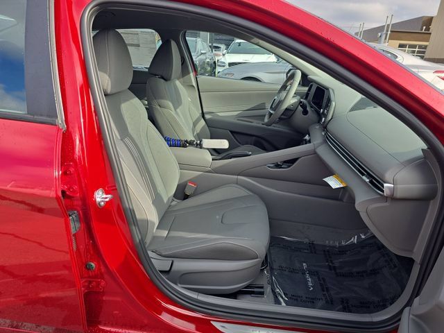 Used 2026 Hyundai Elantra Sport FWD image 23
