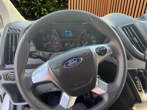 Used 2019 Ford Transit 250 130 Low Roof RWD image 12
