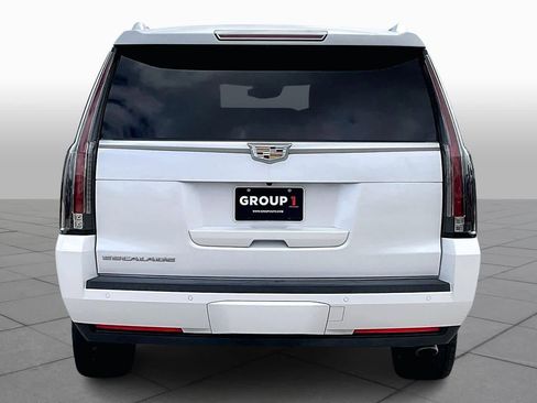 Used 2016 Cadillac Escalade ESV Platinum image 5