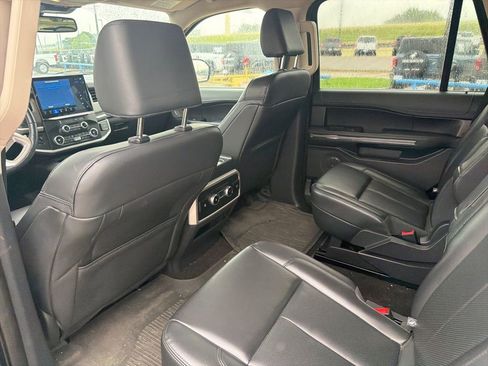 Used 2022 Ford Expedition XLT AWD/4WD image 5