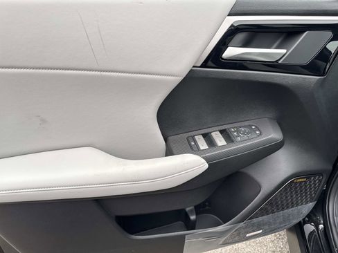 New 2026 Mitsubishi Outlander SE image 12