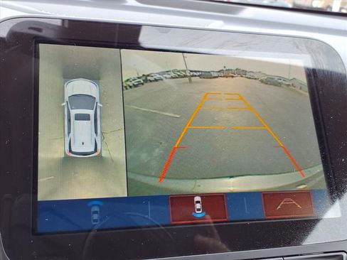 Used 2018 Chevrolet Equinox Premier image 20