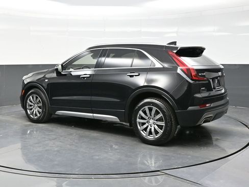 Certified 2022 Cadillac XT4 Premium Luxury w/ Enhanced Visibility Package image 4