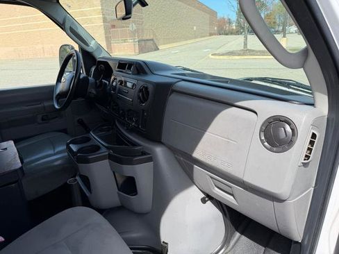 Used 2013 Ford E-150 and Econoline 150 image 15
